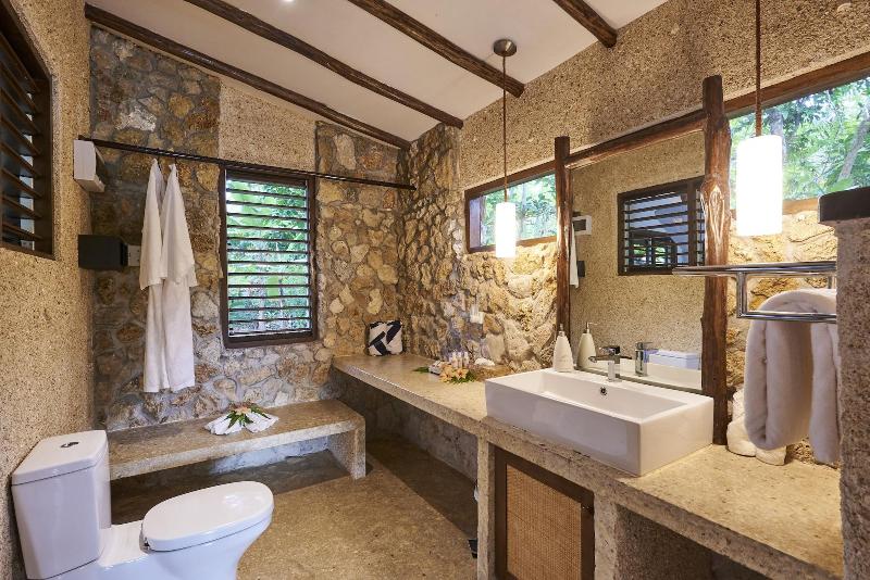 Savasi Island Resort image