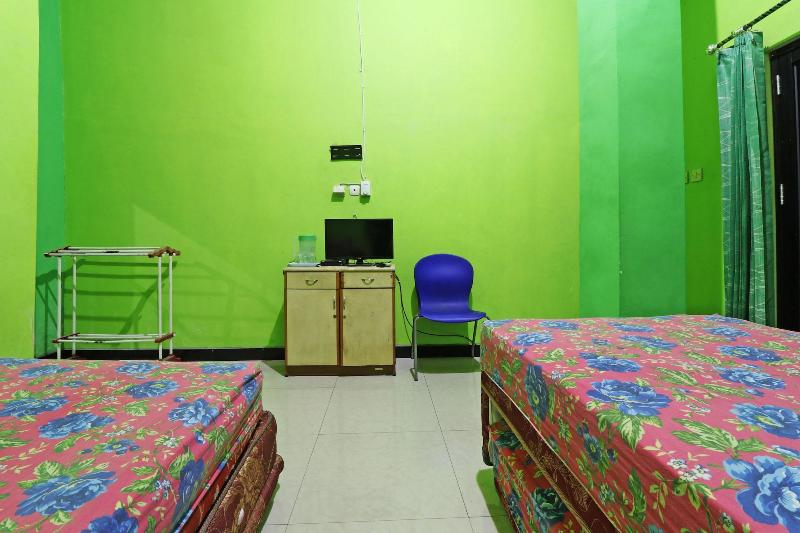 Penginapan Qarina image