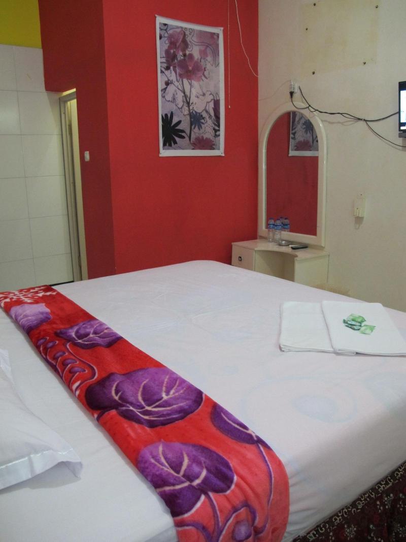 Ria Hotel Jember image