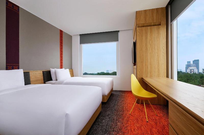 Aloft Jakarta Tb Simatupang image