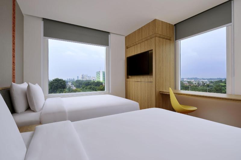 Aloft Jakarta Tb Simatupang image