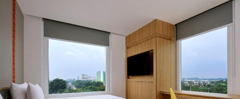 Aloft Jakarta Tb Simatupang image