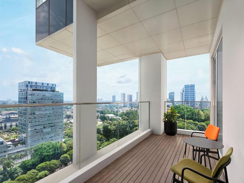 Aloft Jakarta Tb Simatupang image