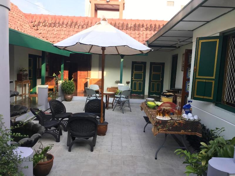 Pamularsih Homestay image