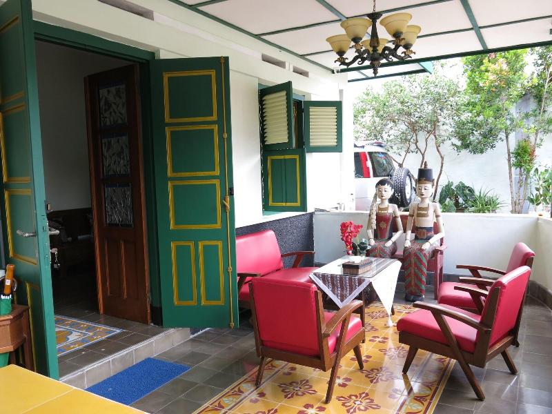 Pamularsih Homestay image