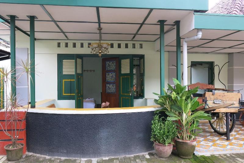 Pamularsih Homestay image