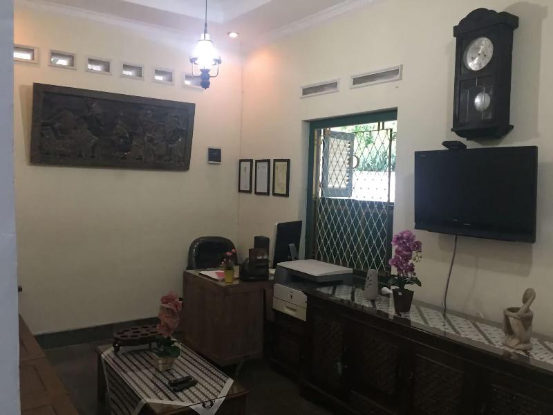 Pamularsih Homestay image