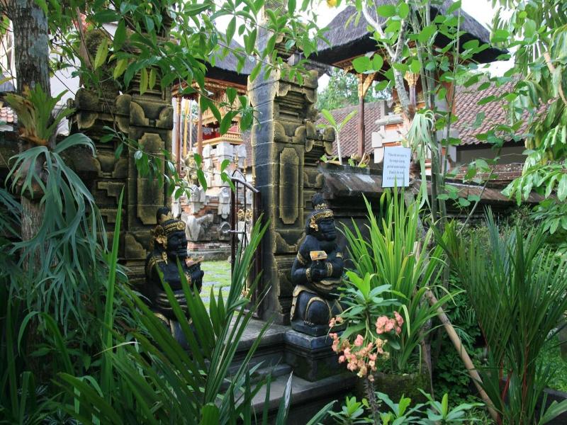 Ojeks Homestay image