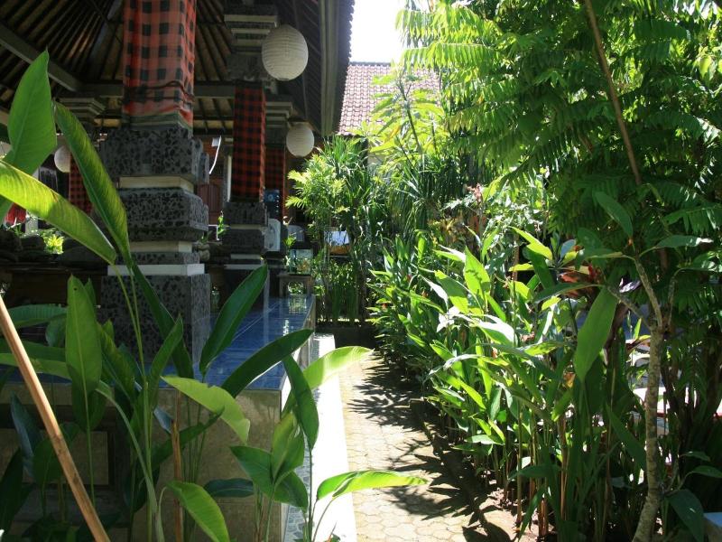 Ojeks Homestay image
