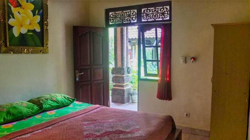 Ojeks Homestay image