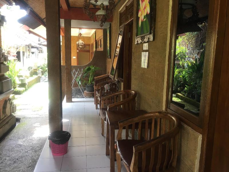 Ojeks Homestay image