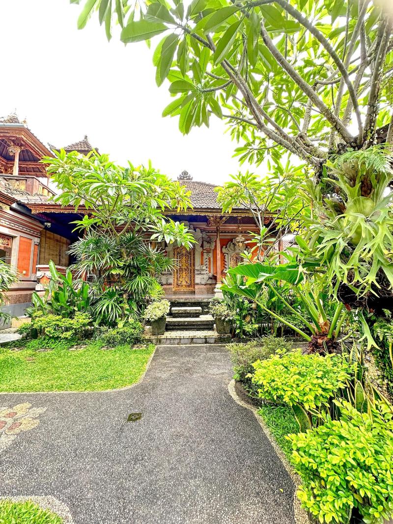 Ojeks Homestay image