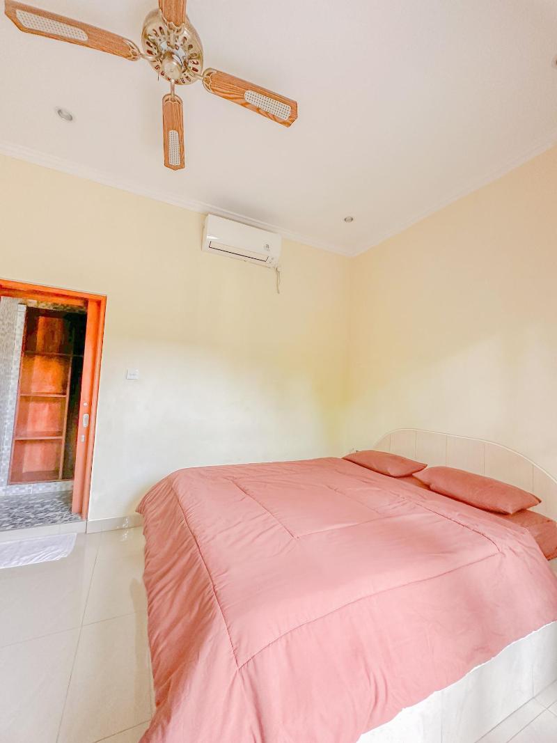 Ojeks Homestay image