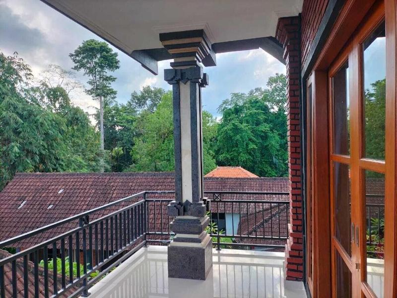 Ojeks Homestay image