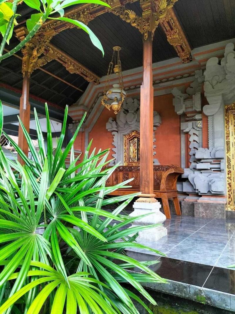 Ojeks Homestay image