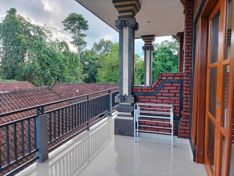 Ojeks Homestay image