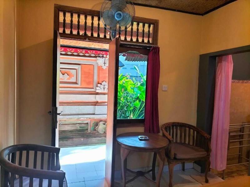 Ojeks Homestay image