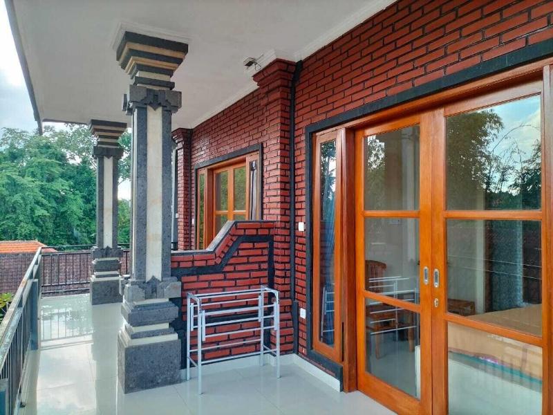 Ojeks Homestay image