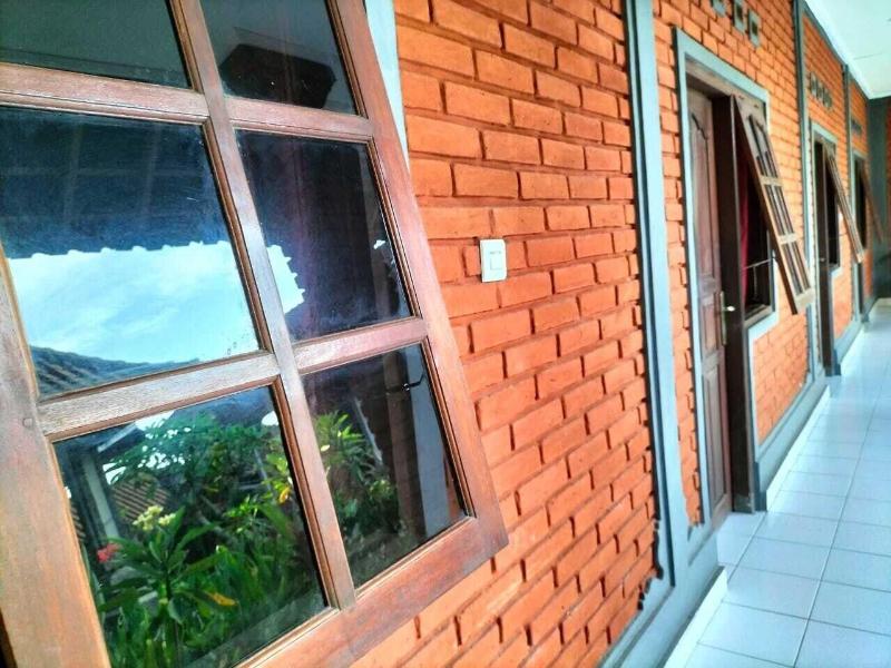 Ojeks Homestay image