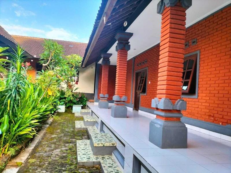 Ojeks Homestay image