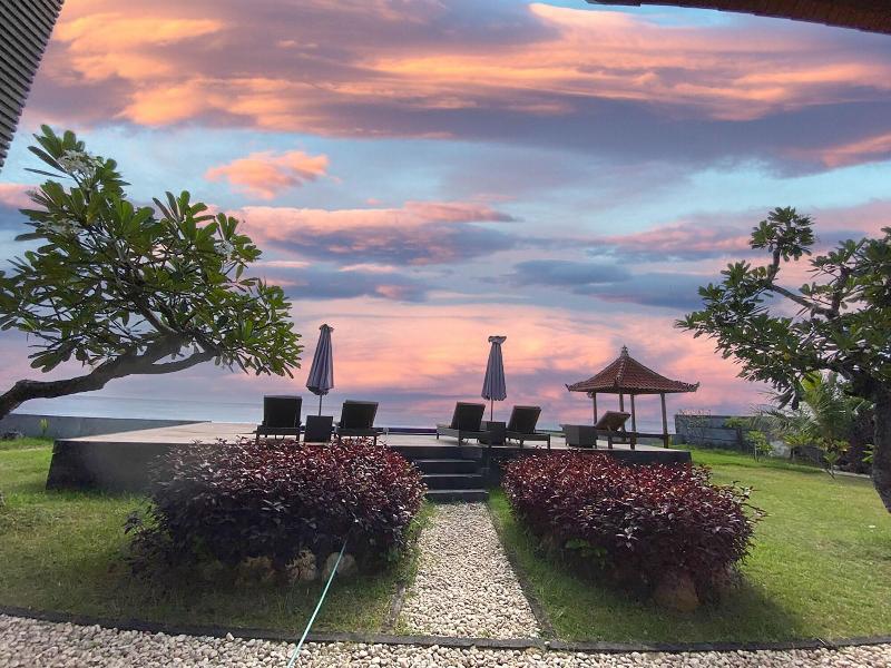 Cave Beach Bungalow image