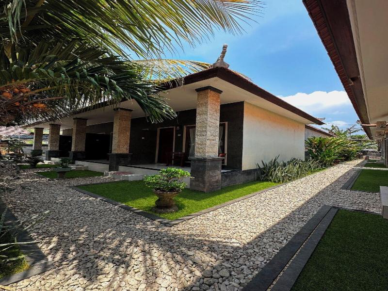 Cave Beach Bungalow image