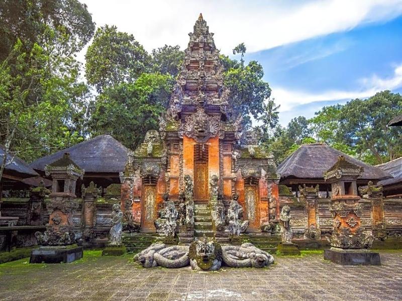 Green Space Villa image