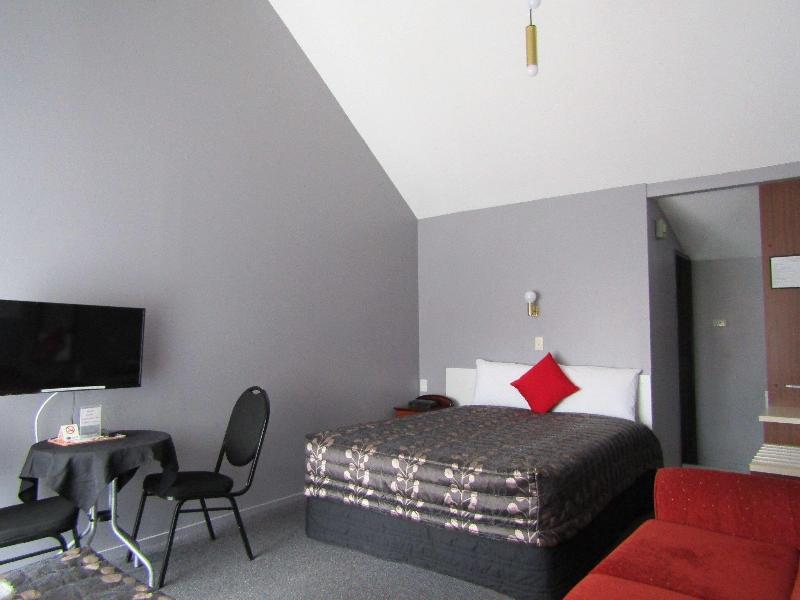 Gateway Motor Lodge image 3