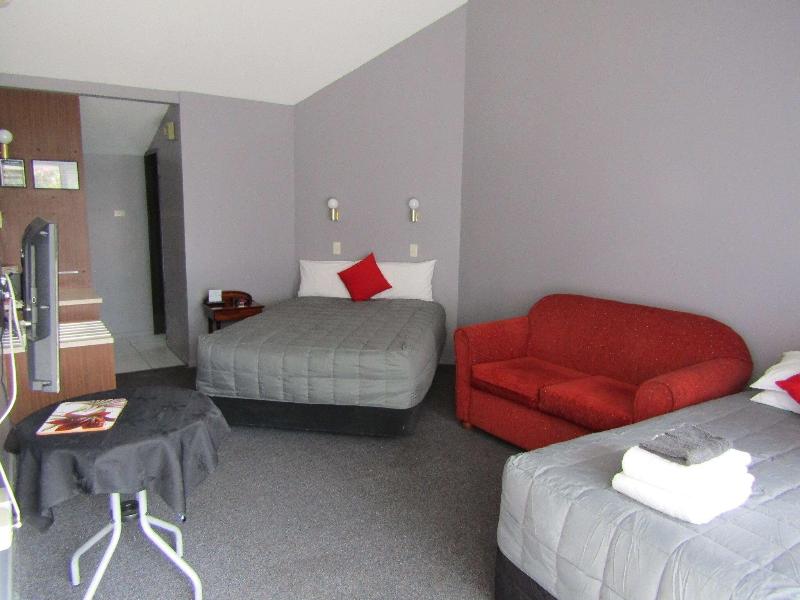 Gateway Motor Lodge image 7