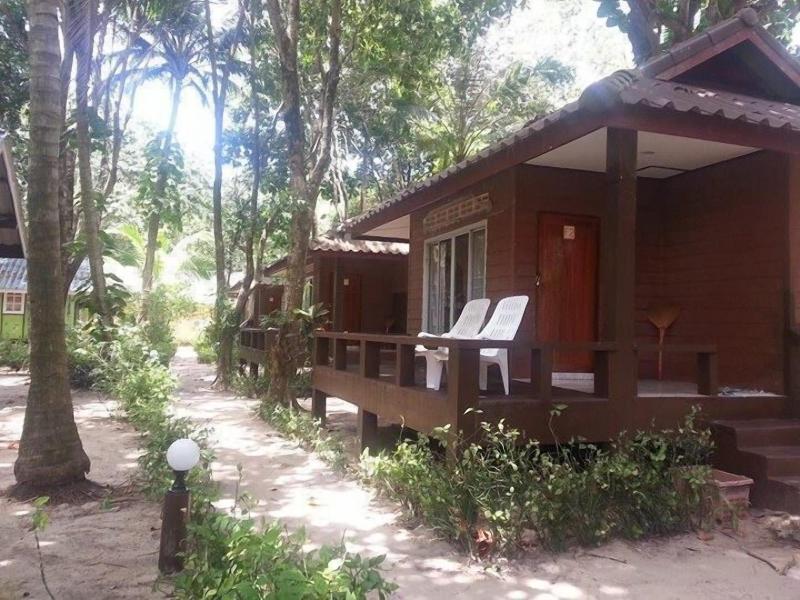 Phayam Coconut Beach Resort