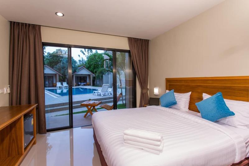 Light Khaolak Resort - Image 6