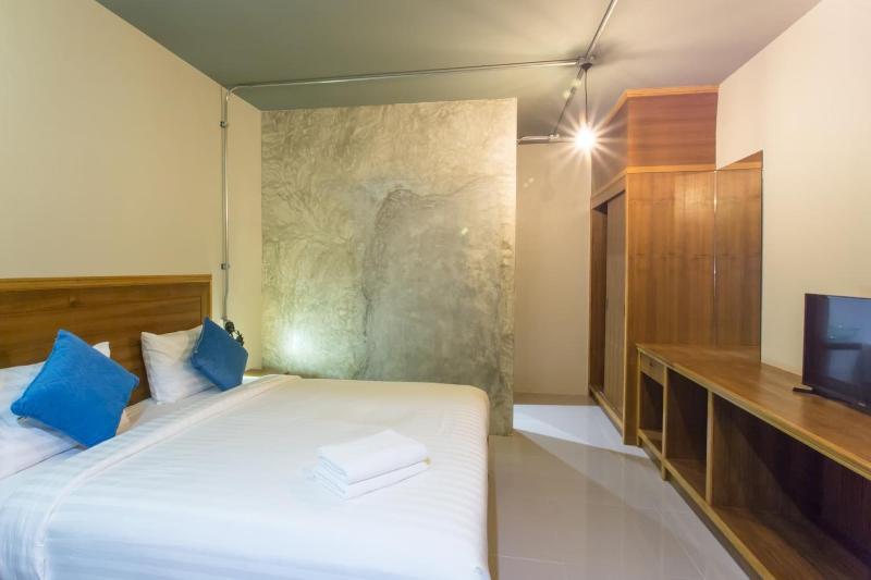 Light Khaolak Resort - Image 4