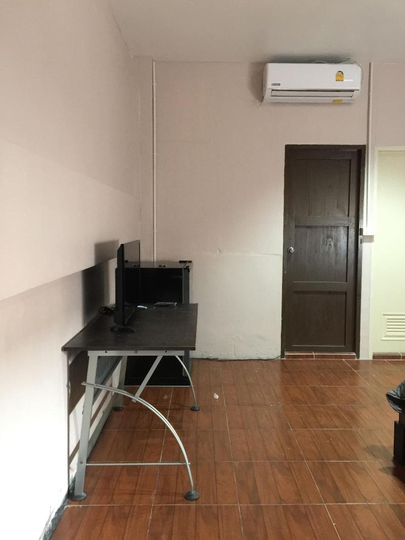 Smile Home Guesthouse image
