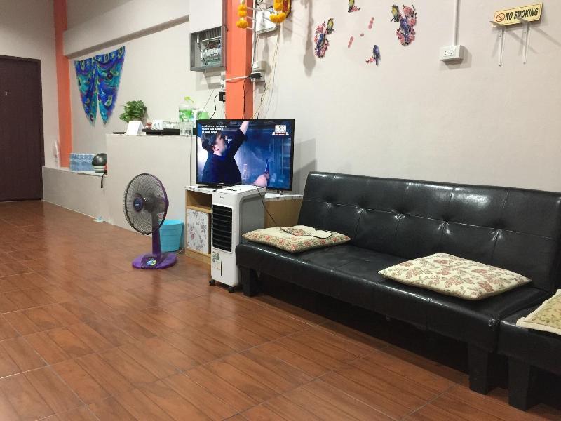Smile Home Guesthouse image