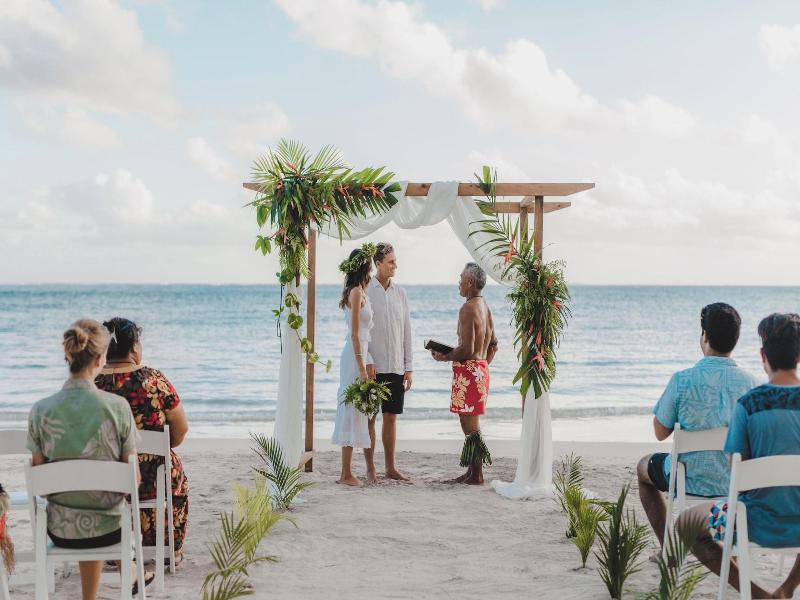 Sinalei Reef Resort & Spa image