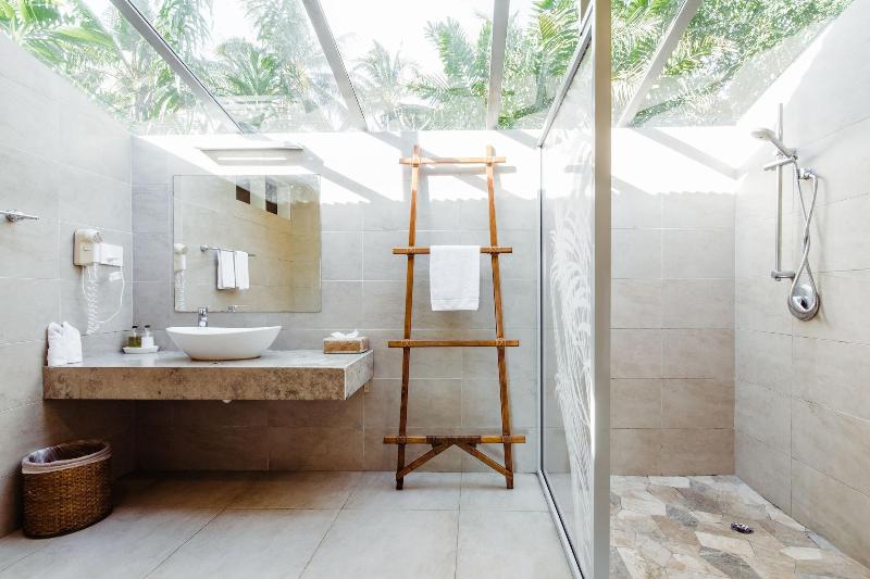 Sinalei Reef Resort & Spa image
