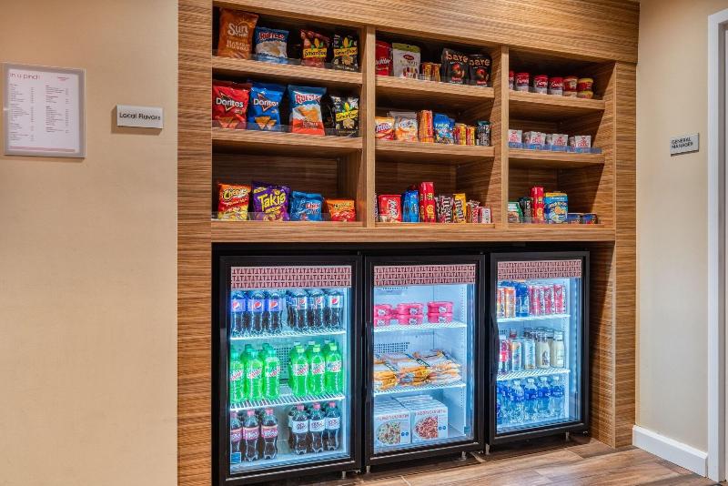 Towneplace Suites By Marriott Indianapolis Airport image
