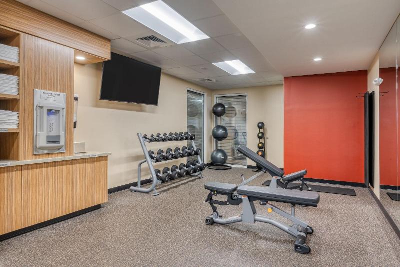 Towneplace Suites By Marriott Indianapolis Airport image