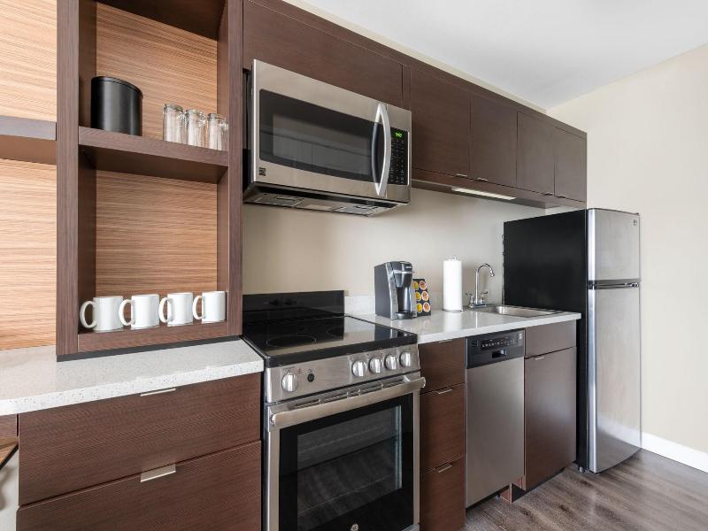 Towneplace Suites By Marriott Indianapolis Airport image
