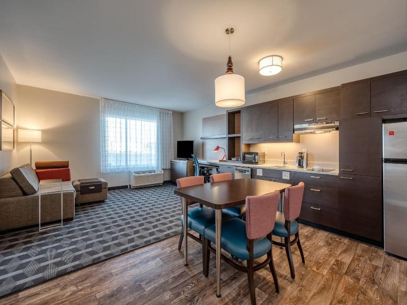 Towneplace Suites By Marriott Indianapolis Airport image