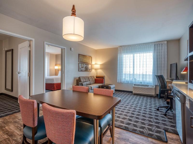 Towneplace Suites By Marriott Indianapolis Airport image
