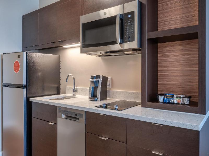 Towneplace Suites By Marriott Indianapolis Airport image