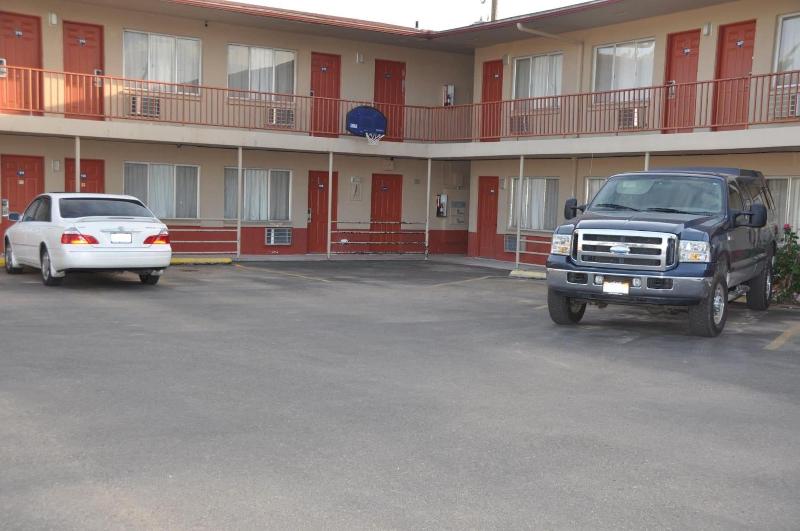 Budget Inn image