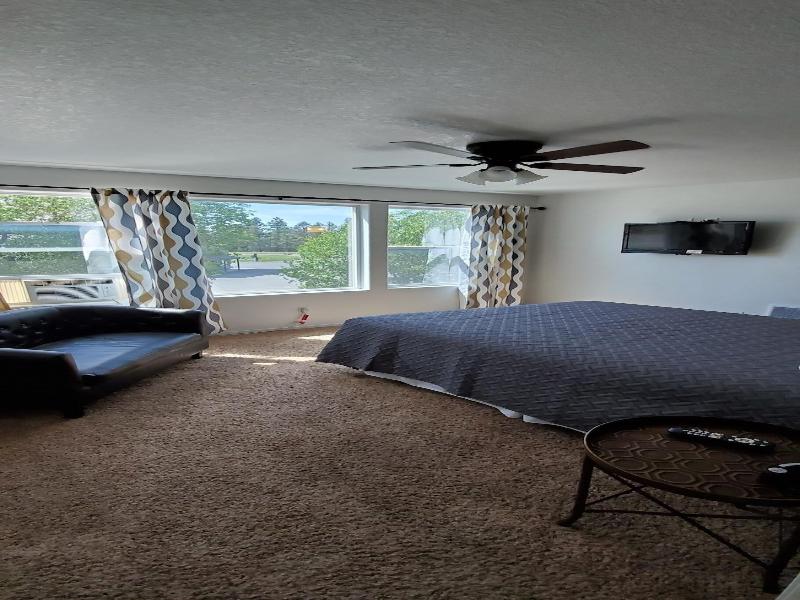 Glacier Basecamp Lodge image