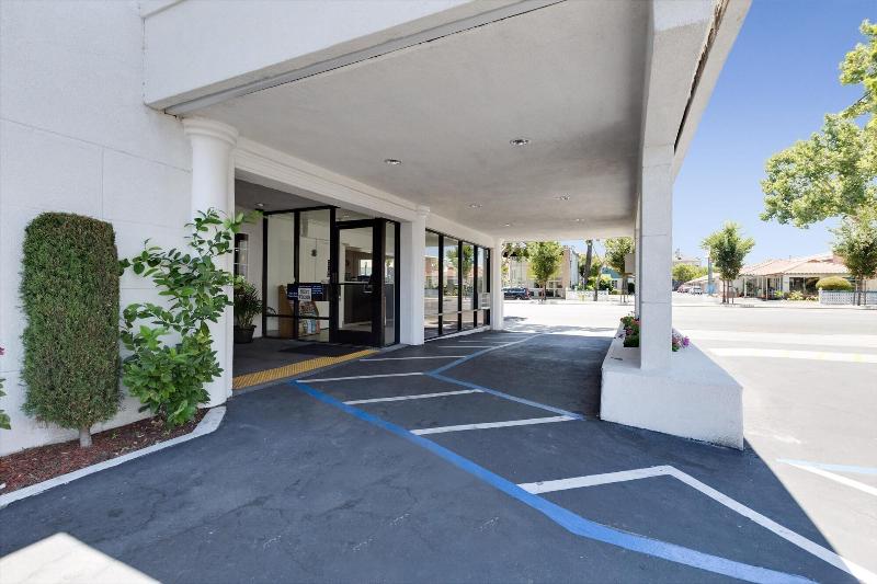 Motel 6 San Jose, CA - Convention Center image