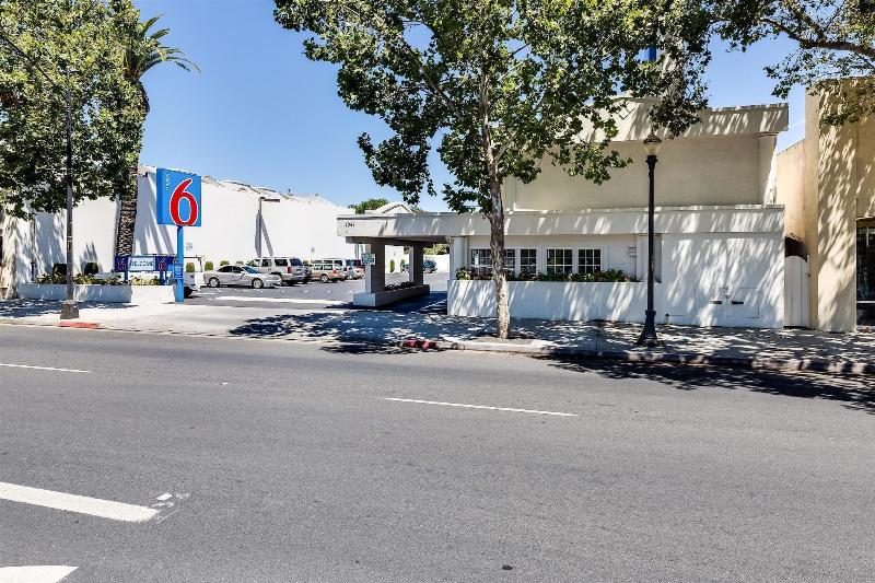 Motel 6 San Jose, CA - Convention Center image