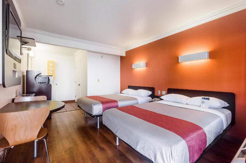 Motel 6 San Jose, CA - Convention Center image