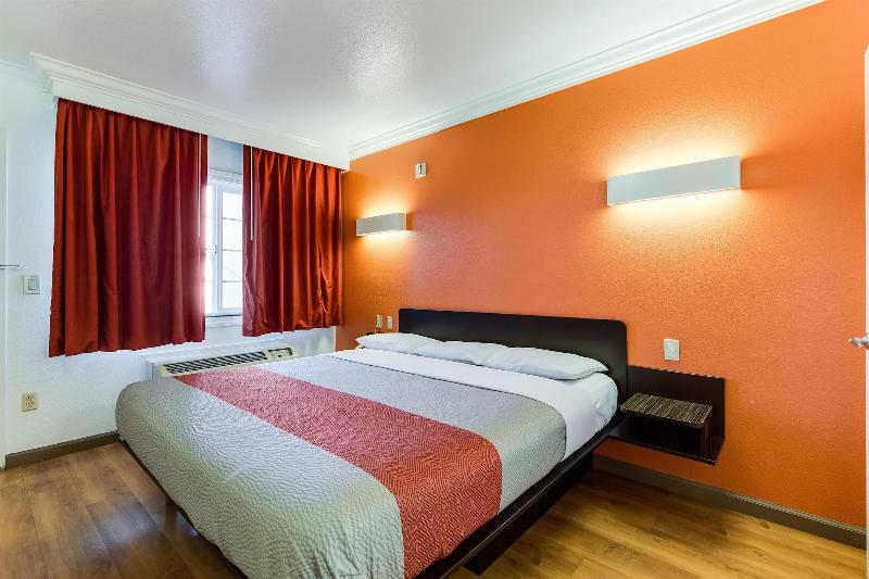 Motel 6 San Jose, CA - Convention Center image