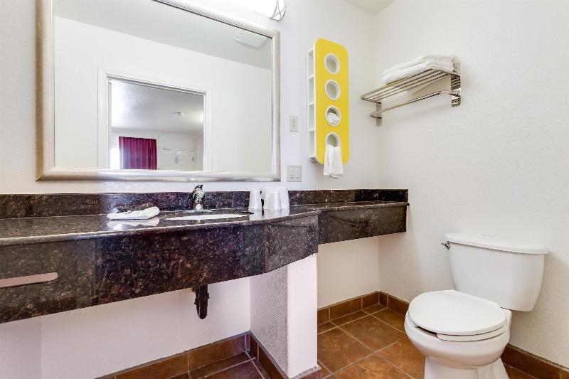 Motel 6 San Jose, CA - Convention Center image