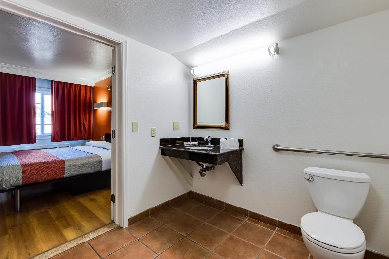 Motel 6 San Jose, CA - Convention Center image